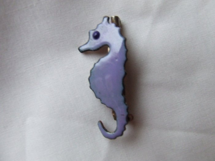 Pin figural seahorse copper with enamel overlay