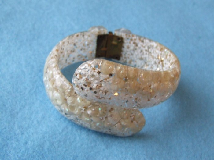 Bracelet Clear Lucite Clamper with Seashells and Confetti