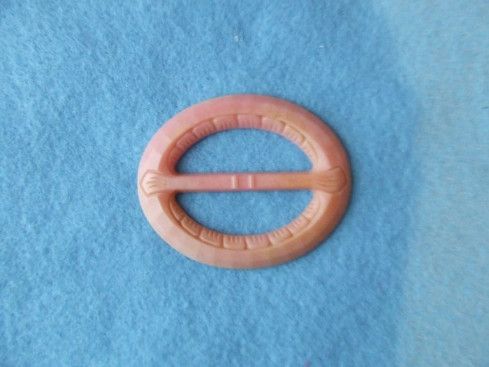 Buckle Vintage Pink Plastic