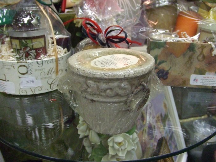 Terra Vasa Mini Planter Pot (Antique White)