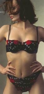 BLACK-ROSE-THONG