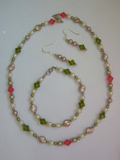 Princess Jenn - Olivine & Pearl