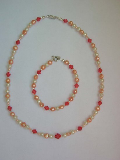 Princess Laura - Padparadscha & freshwater pearls