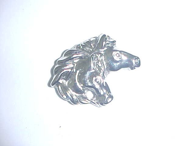 Brooch - 2 Horse heads