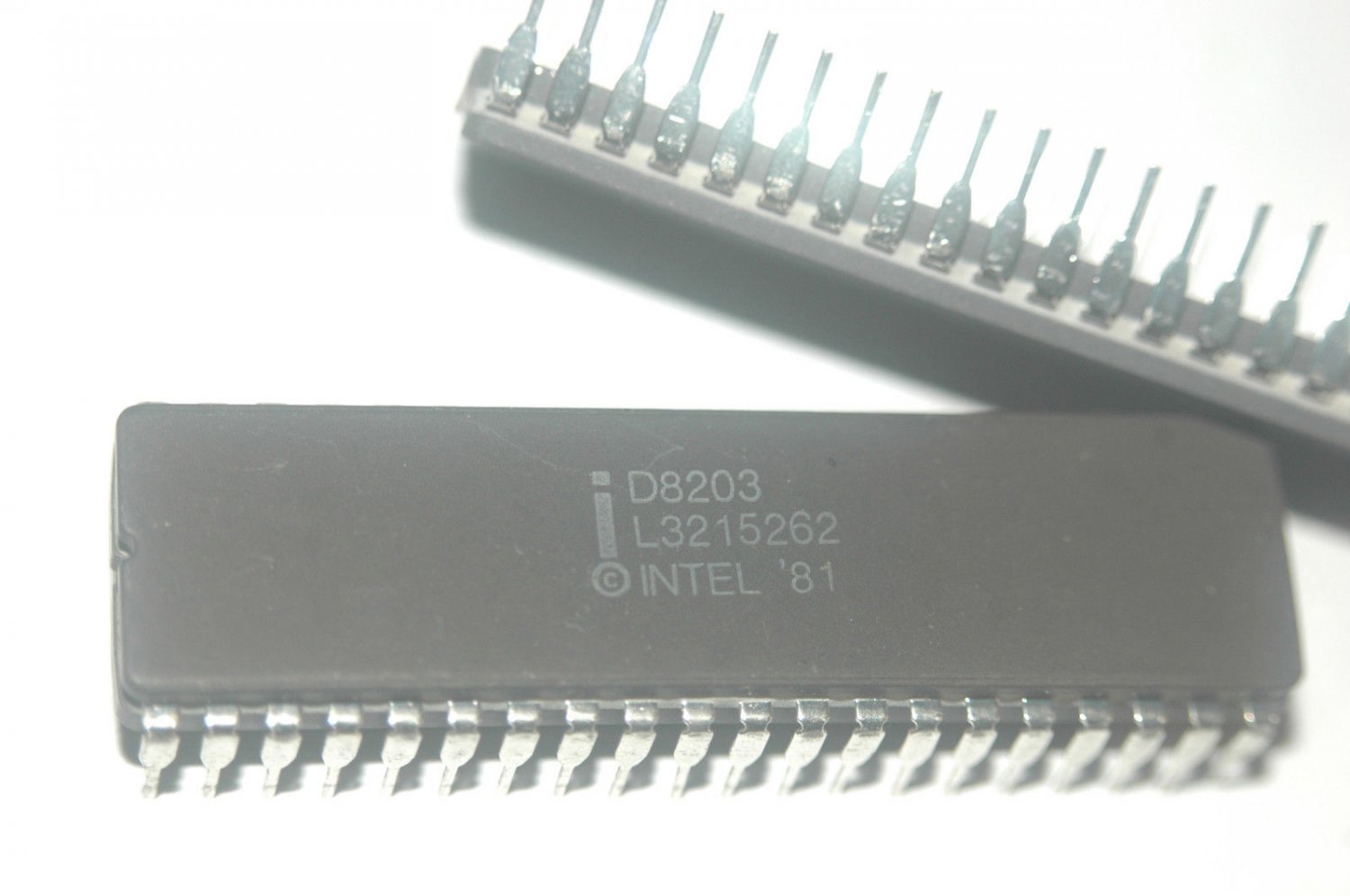 INTEL D8203 40 Pin Ceramic Dip Processor New Part Quantity 1