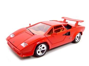 LAMBORGHINI COUNTACH 5000 RED 1:18 DIECAST MODEL