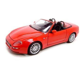 MASERATI GT SPYDER RED 1:18 DIECAST MODEL