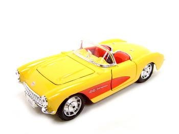 1/24 SCALE 1957 CHEVROLET CORVETTE MODEL YELLOW