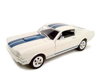 1966 SHELBY MUSTANG GT-350 WHITE 1:18 DIECAST MODEL