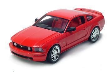 2005 FORD MUSTANG GT 1/18 DIECAST MODEL RED