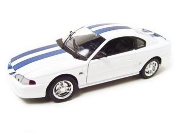 1994 FORD MUSTANG CONVERTIBLE WHITE 1:18 DIECAST MODEL