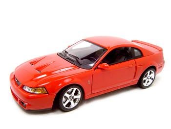2003 FORD COBRA SVT MUSTANG 1:18 SCALE DIECAST MODEL