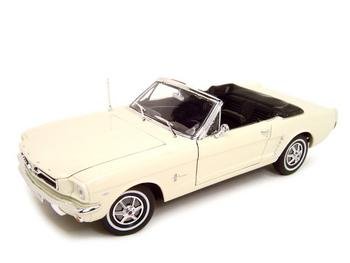1964 1/2 FORD MUSTANG CONVERTIBLE CREAM 1:18 MODEL