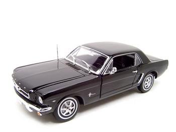 1964 1/2 FORD MUSTANG BLACK HT 1:18 DIECAST MODEL