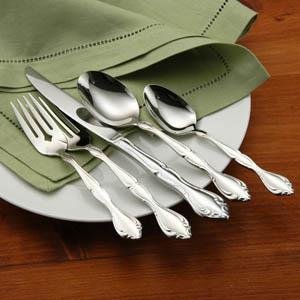 Oneida- Cantata 67pc Service for 12 w/chest