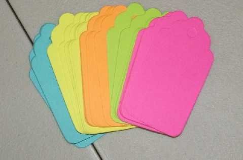 Scrapbooking Sizzix Scalloped Tags - Brights