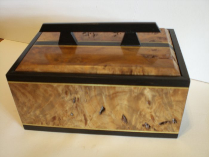 Wood inlay Jewelry box