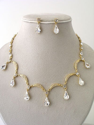 "Victoria" Necklace/Earring Set Reg $69.99