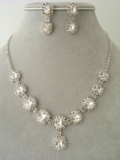 "Lilly" Cluster shaped Necklace/Earring Set Reg $69.99