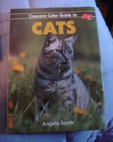 Crescent Color Guide to Cats by Angela Sayer
