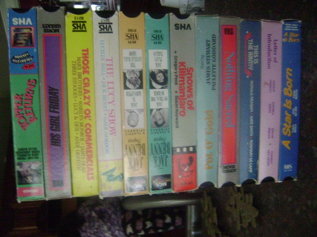 lot of 12 vhs tapes used mint condition
