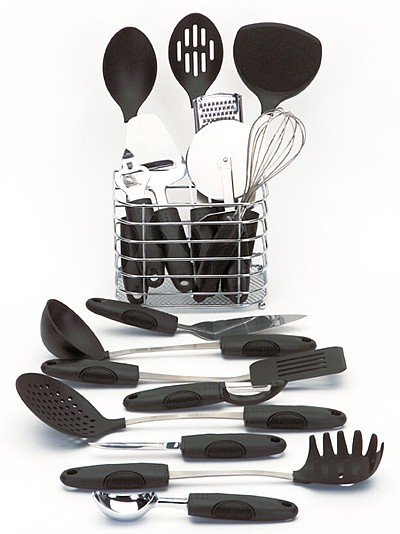 KTOOL17/00: Maxam 17pc Kitchen Tool Set in Wire Basket