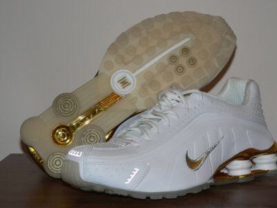 Golden White Nike Mens Shox R4 10.5