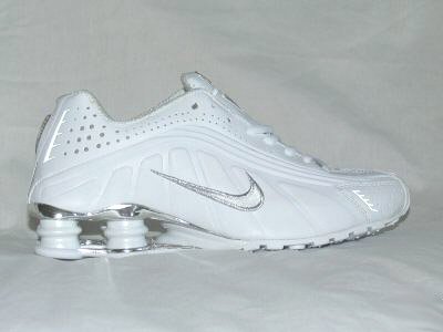 White Nike Mens Shox R4 US 8