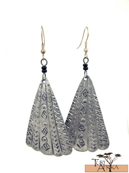 Product ID: 78 Etched Aluminum Fan Earrings W 2 Black Beads