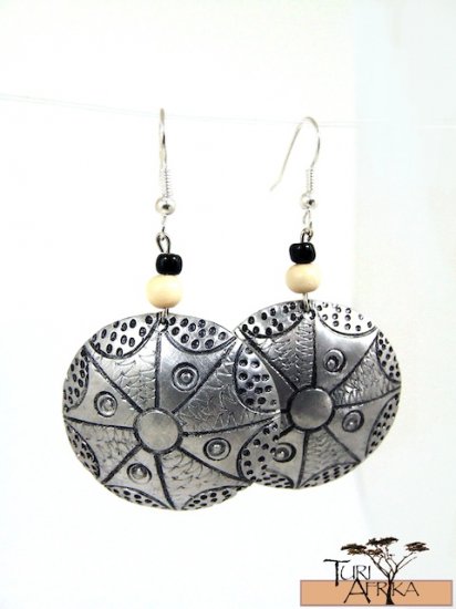 Product ID: 136 Etched Medium Aluminum Disk Earrings W Light Wood and Black Beads