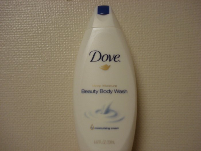 Dove Deep Moisture Beauty Body Wash (6.7 oz.)