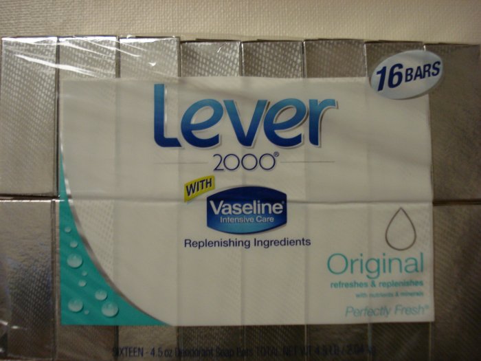 Lever 2000 w/ Vaseline Intensive Care (16 Bars)