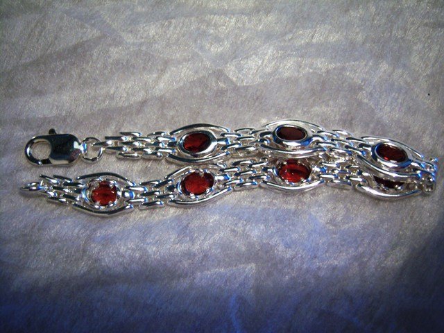 Sterling Silver Handmade Link Bracelet with Genuine handset Garnet gemstone.