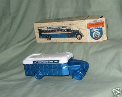 AVON COLLECTOR BOTTLE GREYHOUND BUS GREAT COND. k50