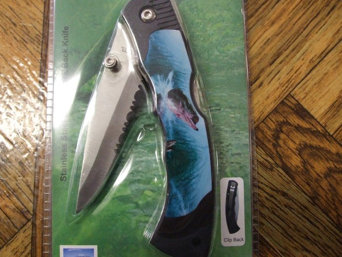 Bass Pocket Knife With Pocket Clip