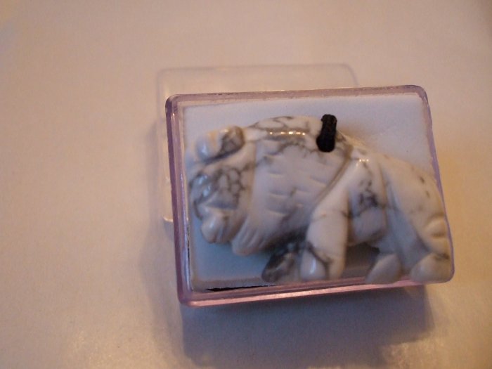 Howlite Buffalo Gemstone Necklace (EN08)