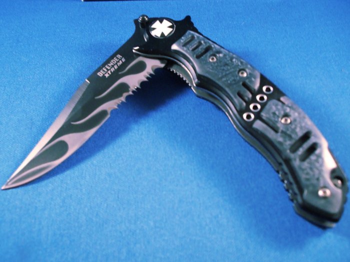 Defender Extreme Black Flame Knife