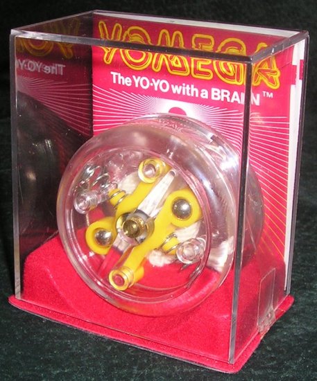 Vintage YO-YO With A BRAIN Yomega With Show Case 1985