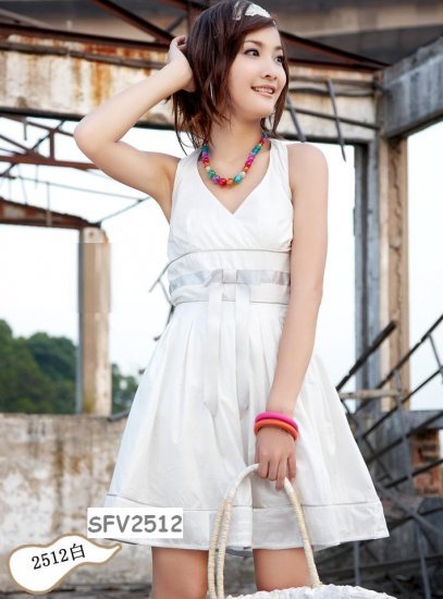 Hot Sale - SIN 2512 Beautiful V neck Halter Dress - White