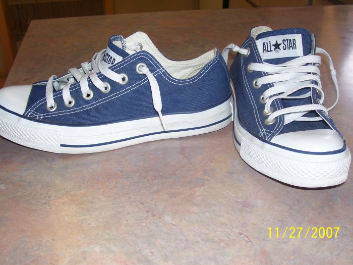 Navy Blue Chuck Taylor Low Tops! Size 8 Womens!