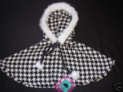 Houndstooth Childrens Winter Capelet