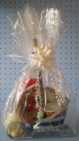 Bear_Sled_Gift_Basket