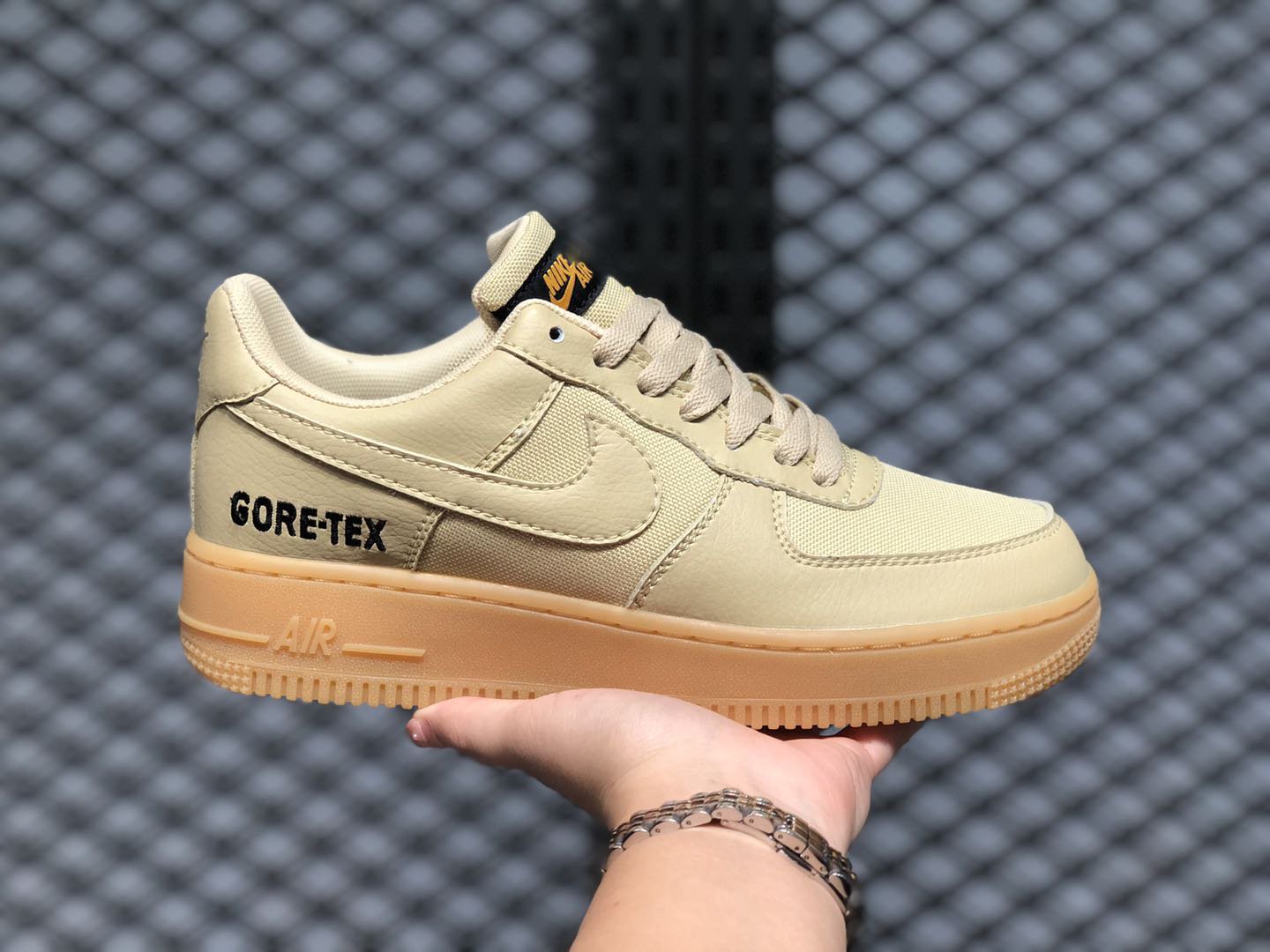 af1 gore tex gold