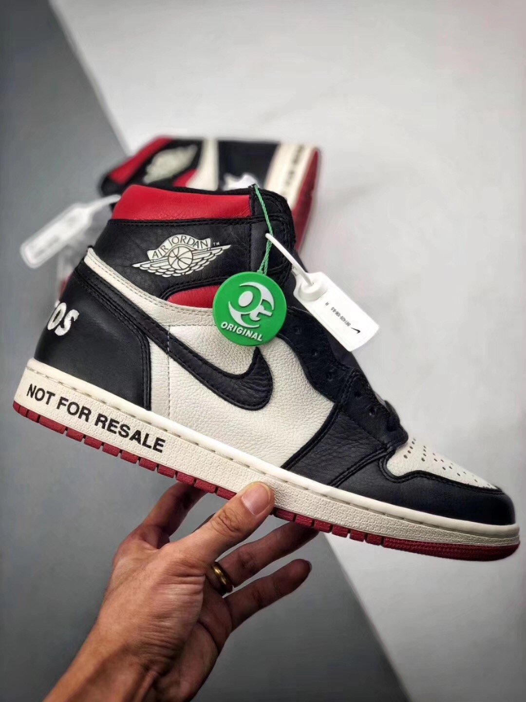 air jordan 1 retro high og black varsity red sail