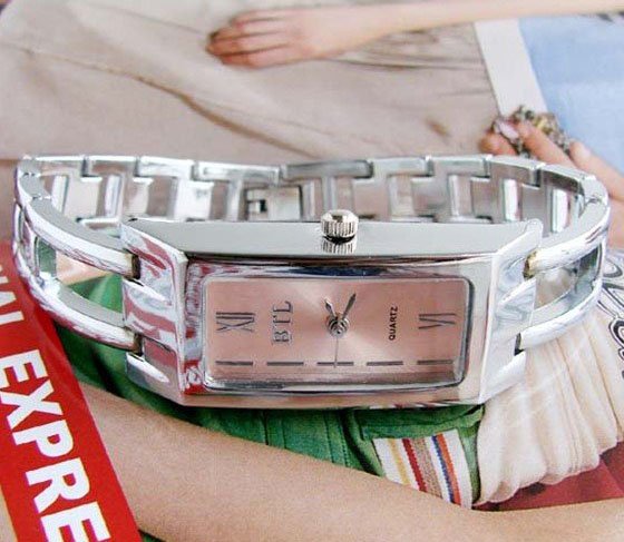 Brand 'LIYING'Charming fashion bracelet watch with diamond