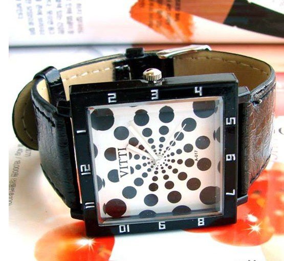 Brand 'LIYING'Charming fashion bracelet watch with diamond
