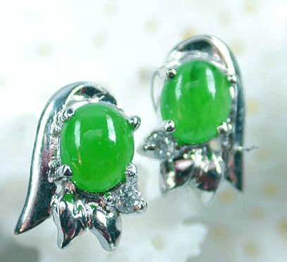 Brand 'LIYING'Fashion 925 Sterling Silver Earring With Natural Emerald