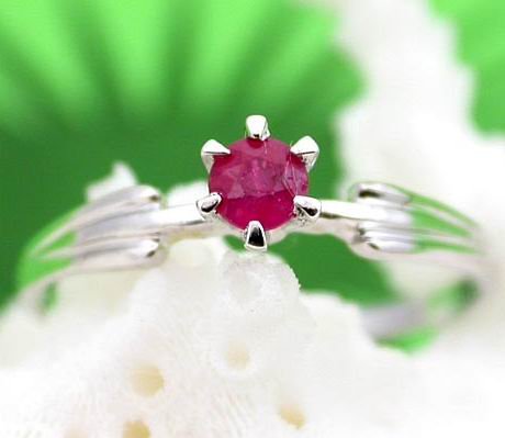 Brand 'LIYING' Fashion 925 Sterling Silver Ring with Nature Ruby