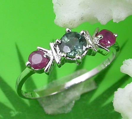 Brand 'LIYING' 925 Sterling Silver Ring with Nature Diamond