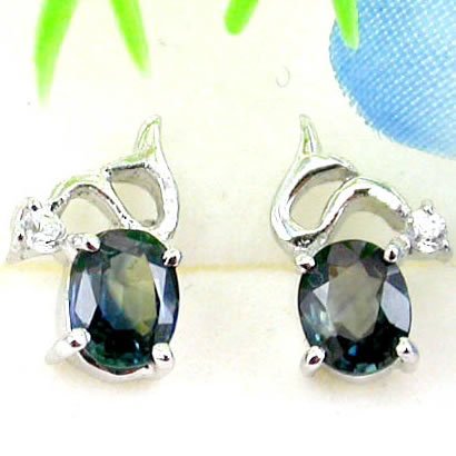 Brand 'LIYING' 925 Sterling Silver Earrings with Nature Emerald